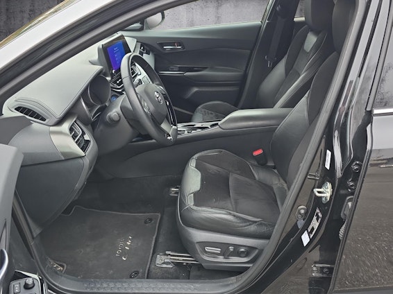 Vehicle image 3 Vehicle image 3