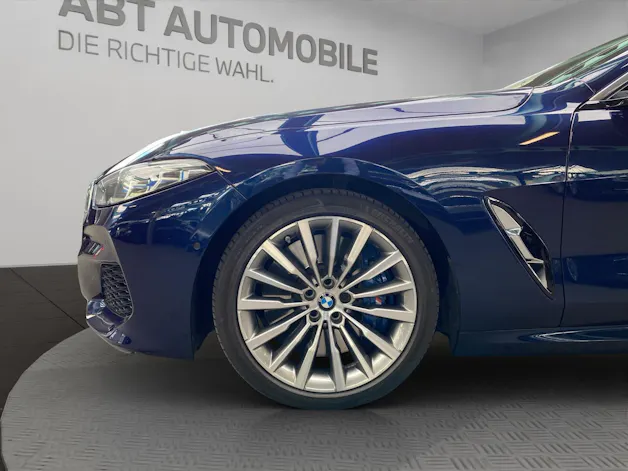 BMW M850i xDrive Coupé