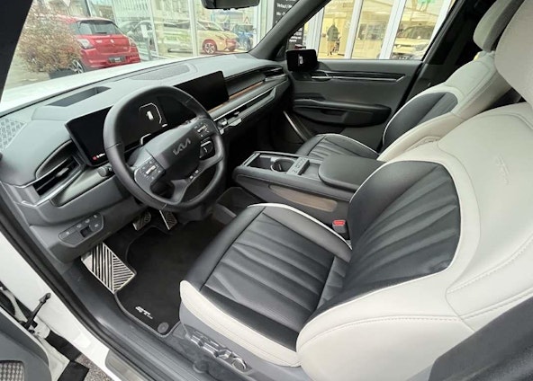 Fahrzeugbild 2 Fahrzeugbild 2