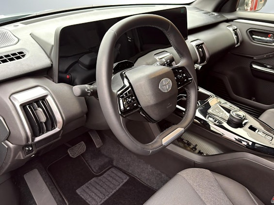 Vehicle image 6 Vehicle image 6