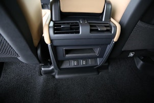 Vehicle image LAND ROVER Defender 110 3.0 D I6 350 X-Dynamic HSE