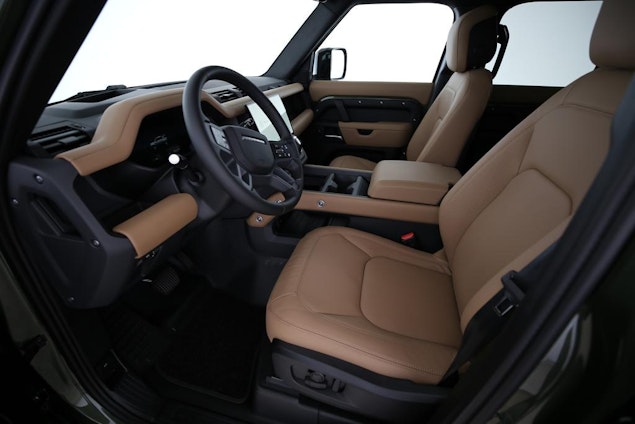 Vehicle image 6 Vehicle image 6