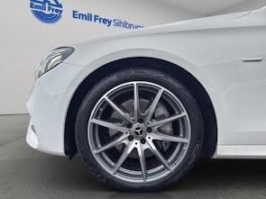 Vehicle image MERCEDES-BENZ E 220 d AMG Line 4matic Kombi