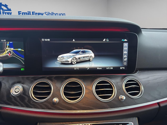 Fahrzeugbild MERCEDES-BENZ E 220