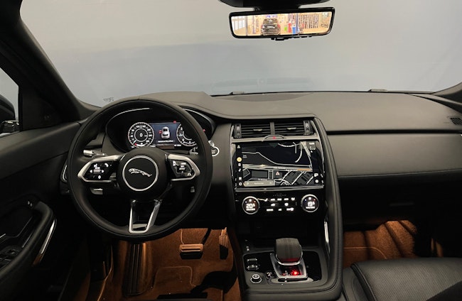 Vehicle image 5 Vehicle image 5