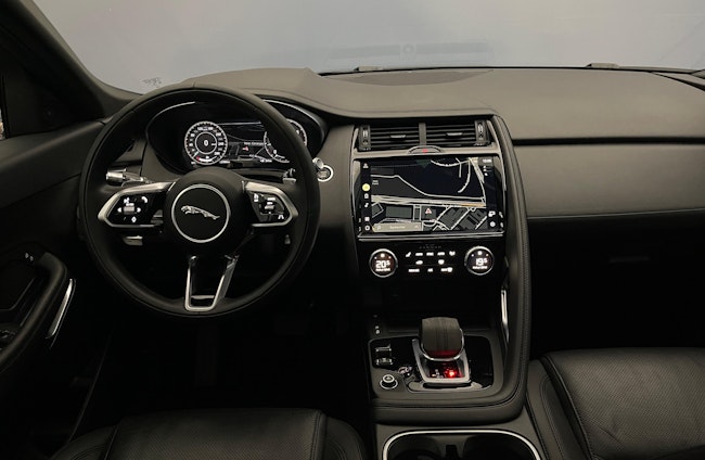 Vehicle image 6 Vehicle image 6