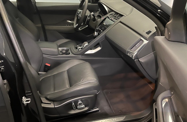 Vehicle image 8 Vehicle image 8