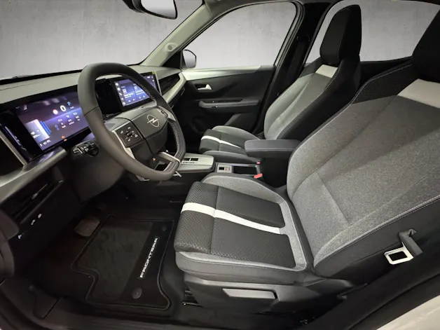 Opel Frontera 1.2 T HEV 145 GS