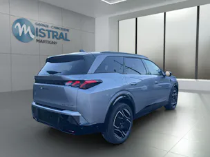Peugeot 5008 e-Launch Edition AWD