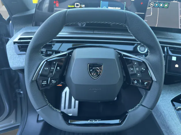 Peugeot 5008 e-Launch Edition AWD