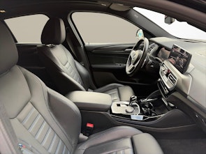 Vehicle image BMW X4 M40d