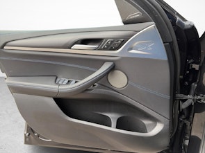 Vehicle image BMW X4 M40d