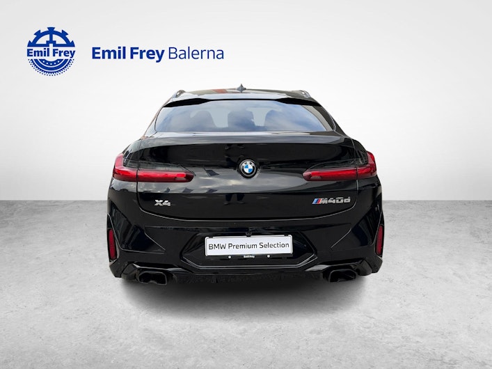 Vehicle image BMW X4