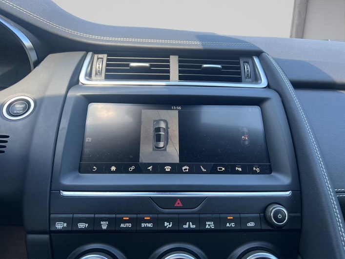 Vehicle image JAGUAR E-PACE