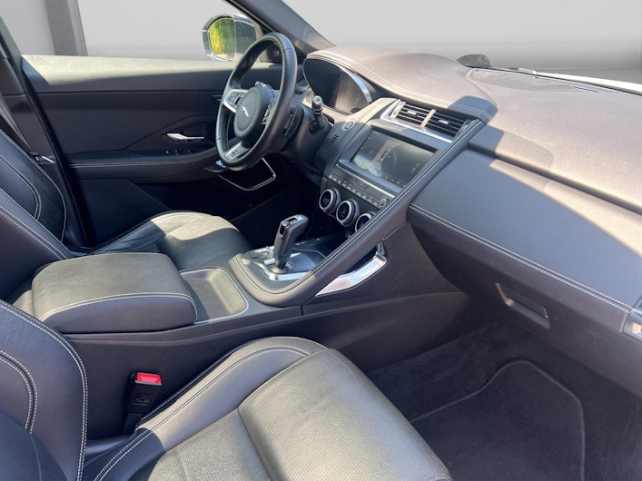 Vehicle image JAGUAR E-PACE