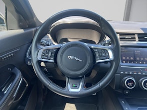 Vehicle image JAGUAR E-Pace 2.0 T 200 R-Dynamic SE AWD