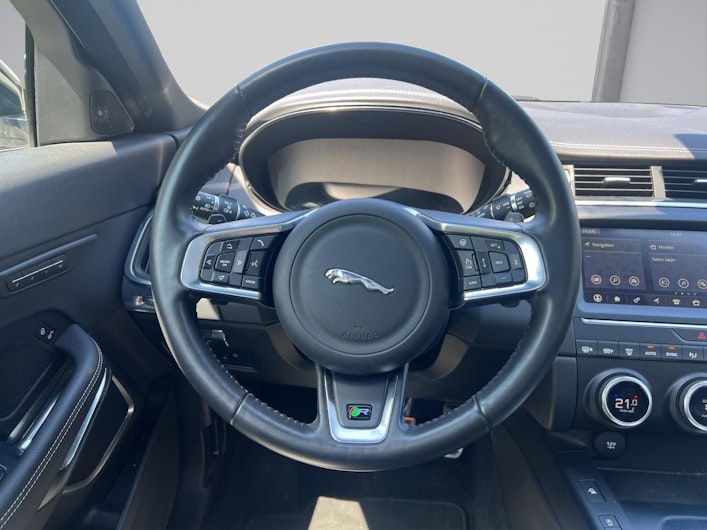 Vehicle image JAGUAR E-PACE