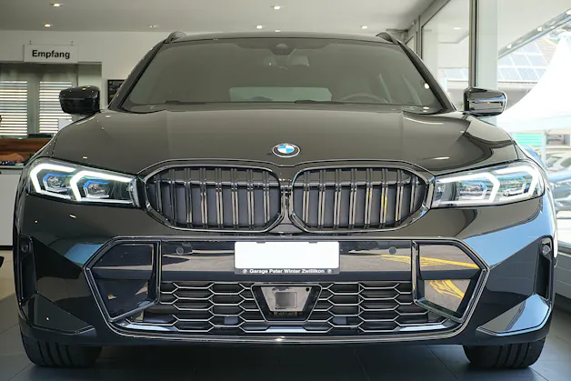 BMW 320d xDrive 48V Touring Steptronic M Sport