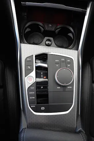 BMW 320d xDrive 48V Touring Steptronic M Sport