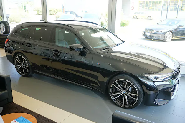 BMW 320d xDrive 48V Touring Steptronic M Sport