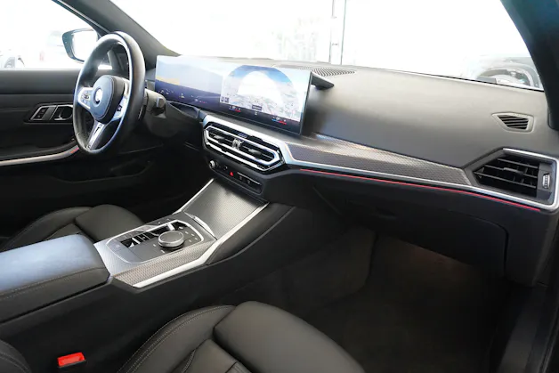 BMW 320d xDrive 48V Touring Steptronic M Sport