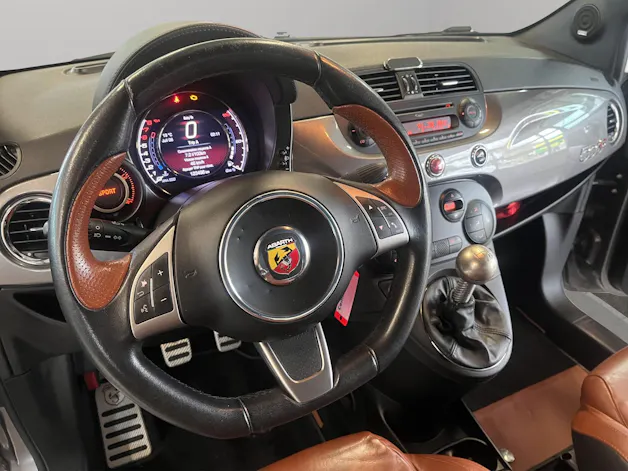 Fiat 595C 1.4 16V Turbo Abarth Turismo 160PS
