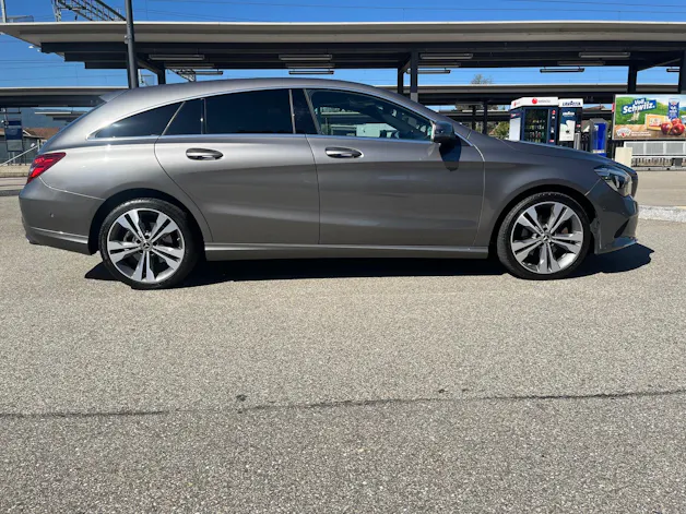 Mercedes-Benz CLA Shooting Brake 180 7G-DCT