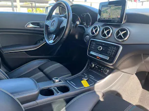 Mercedes-Benz CLA Shooting Brake 180 7G-DCT