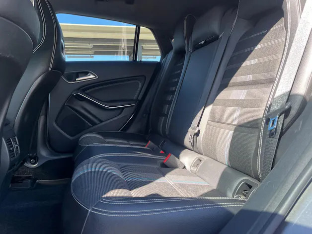 Mercedes-Benz CLA Shooting Brake 180 7G-DCT