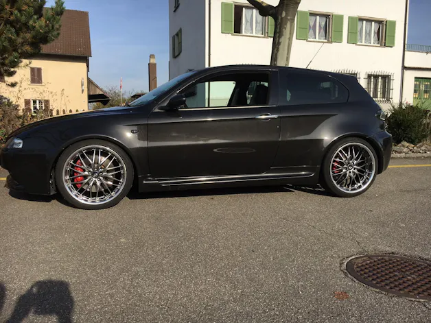Alfa Romeo 147 3.2 GTA