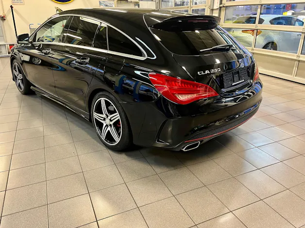 Mercedes-Benz CLA Shooting Brake 250 Sport 7G-DCT 4Matic
