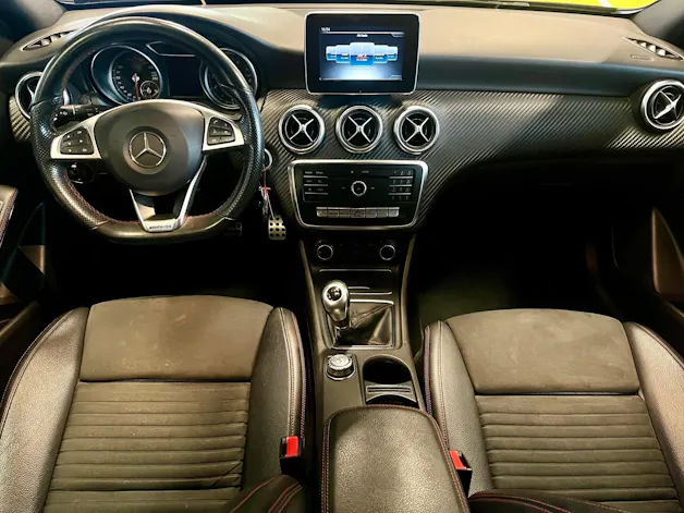 Mercedes-Benz A 250 AMG Line Handschaltung sehr selten