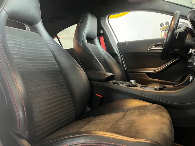 Mercedes-Benz A 250 AMG Sport 7G-DCT