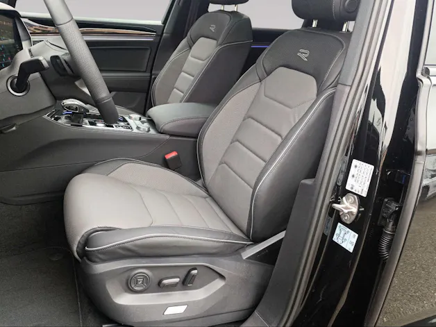 VW Touareg 3.0 TSI R-Line Tiptronic
