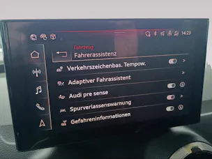 Audi Q2 40 TFSI S line quattro S-tronic