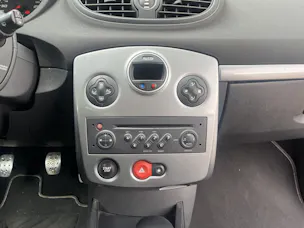 Renault Clio 2.0 16V Sport