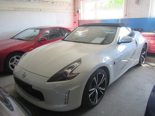 Nissan 370 Z Pack Automatic
