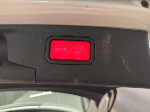 Mercedes-Benz E 220 d Swiss Star 4Matic T