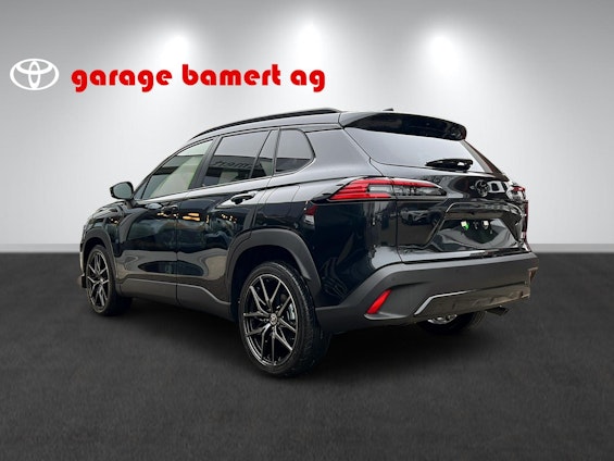 Vehicle image 3 Vehicle image 3