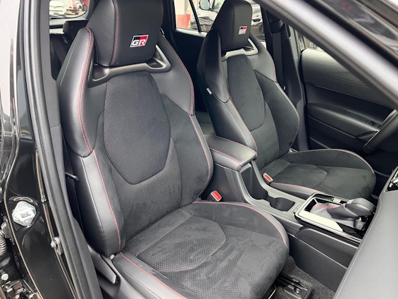 Vehicle image 14 Vehicle image 14