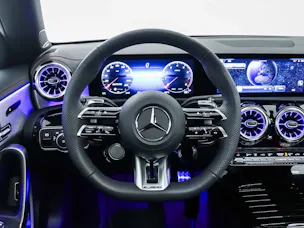Mercedes-Benz CLA 35 AMG 4MATIC Shooting Brake