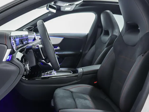 Mercedes-Benz CLA 35 AMG 4MATIC Shooting Brake