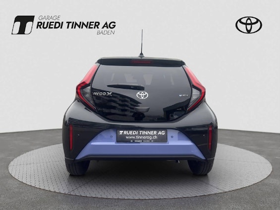 Vehicle image 5 Vehicle image 5