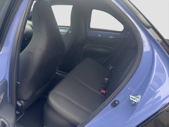 Vehicle image 14 Vehicle image 14