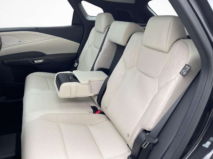 Vehicle image LEXUS RX