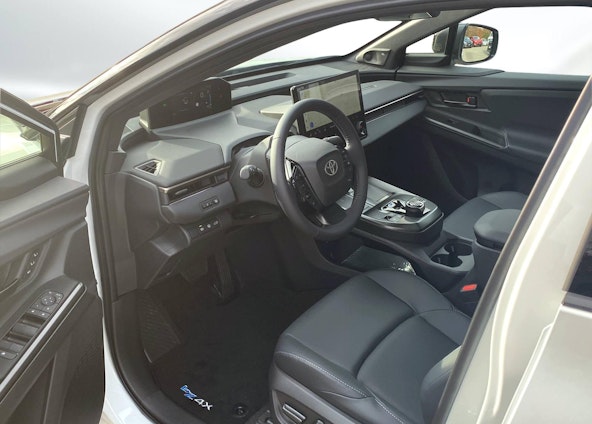 Vehicle image 3 Vehicle image 3