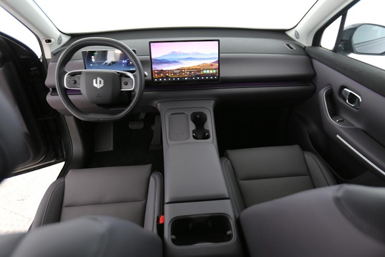 Vehicle image LEAPMOTOR C10