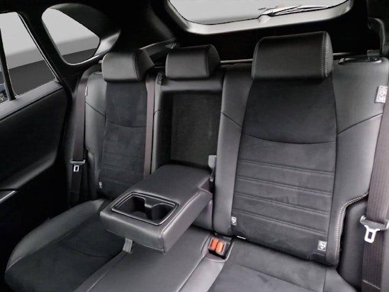 Vehicle image 13 Vehicle image 13