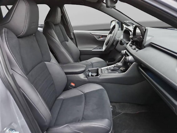 Vehicle image 9 Vehicle image 9