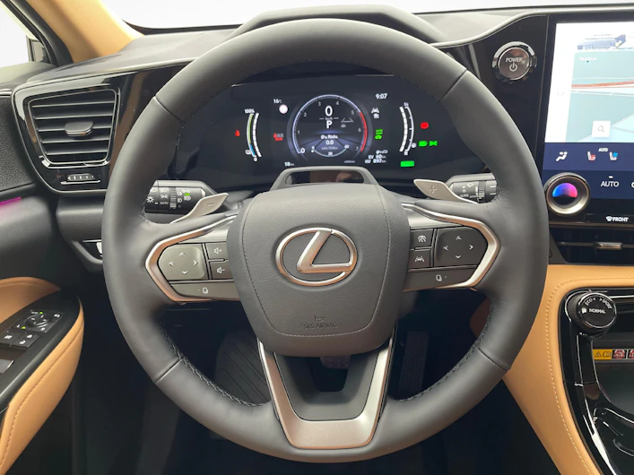 immagine del veicolo LEXUS NX